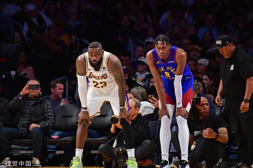 在迎來一個 在迎來一個