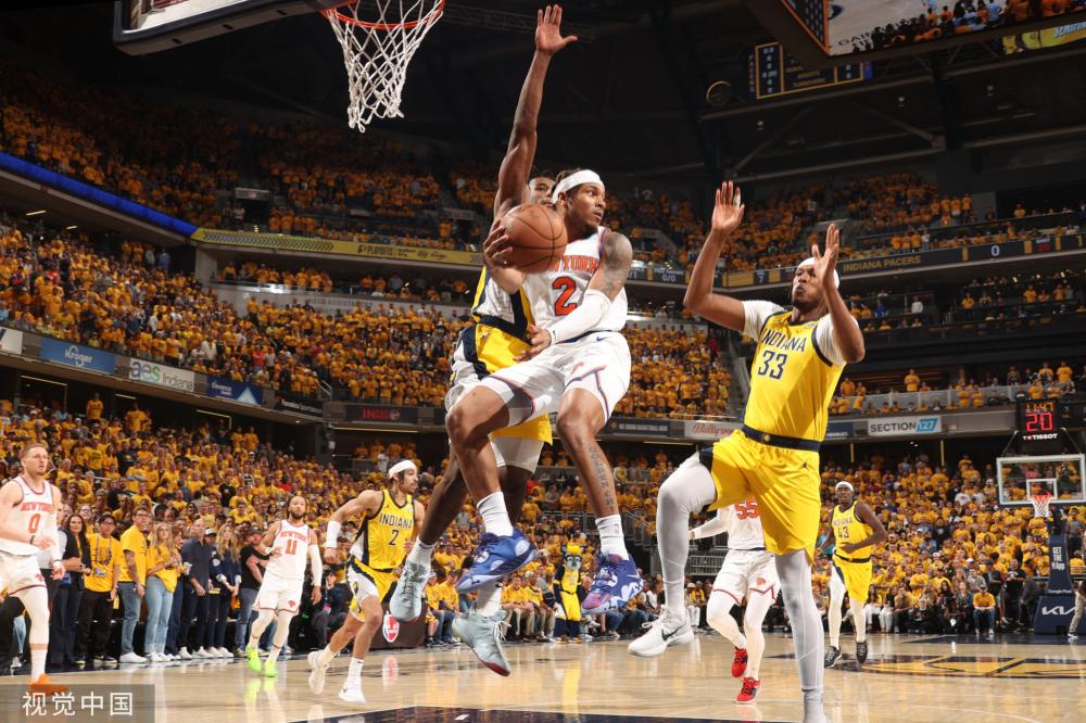 重球员在比 重球员在比